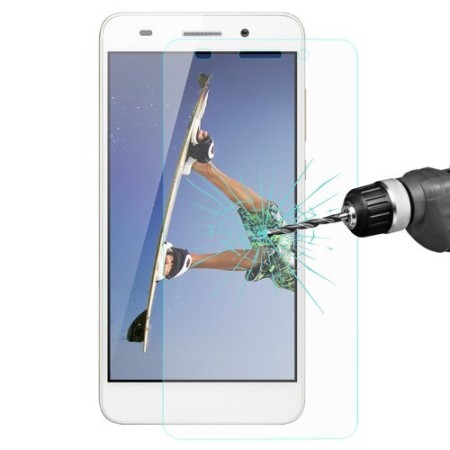 Huawei Y6 II kirkas karkaistu lasikalvo.