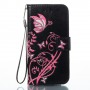 iPhone 8 plus musta kukkia ja perhosia suojakotelo