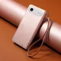 Lähikuva: iPhone Air kotelo ja pöllö-kuvion värit ja tekstuuri.