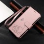 OnePlus Nord 5 5G kissakuvioitu ruusukulta puhelinlompakko rannehihnalla, jossa söpö kissakuva ja käytännöllinen hihna.