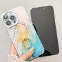 iPhone 13 / 14 ruusukulta marmori sormuspidike suojakuori, jossa kauniit värit ja elegantti muotoilu.