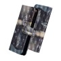 iPhone 11 Pro suojakotelon magneettinen läppä pitää kannen napakasti kiinni.