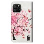 iPhone 11 Pro kansikotelon puu ja kissakuosi antaa puhelimelle persoonallisen ilmeen.
