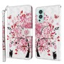 OnePlus Nord 2 suojakotelossa on magneettinen läppä ja rannehihna kuljettamista varten.