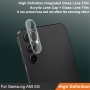 Samsung Galaxy A55 5G:n kameran panssarilasi asettuu tiiviisti linssien suojaksi.