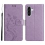 Samsung Galaxy A57 5G lompakkokotelon mukana kulkee irrotettava rannelenkki.