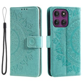 Motorola Moto G67 lompakkokotelon mukana tuleva rannelenkin ansiosta puhelinta on helppo kantaa mukana.