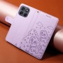 Motorola Moto G77 lompakkokotelon lila koirakuosi tuo kuoreen leikkisän ilmeen.