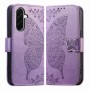 Perhoskuvioinen Samsung Galaxy A27 lompakkokotelo sulkeutuu näppärästi koristeellisella läpällä.