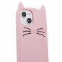 Vaaleanpunainen iPhone 14 / iPhone 13 suojakuori saa puhelimeen leikkisät kissankorvat ja kasvot.