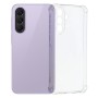 Läpinäkyvä Samsung Galaxy A27 suojakuori suojaa puhelinta säilyttäen sen alkuperäisen ulkonäön.